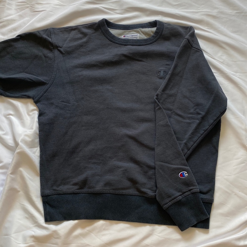 Champion navy blue crewneck size medium
